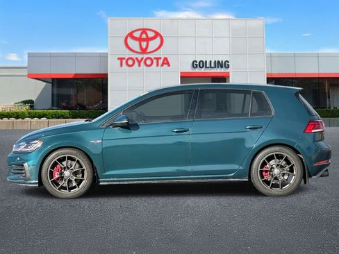 Used 2018 Volkswagen Golf 4-Door image 2