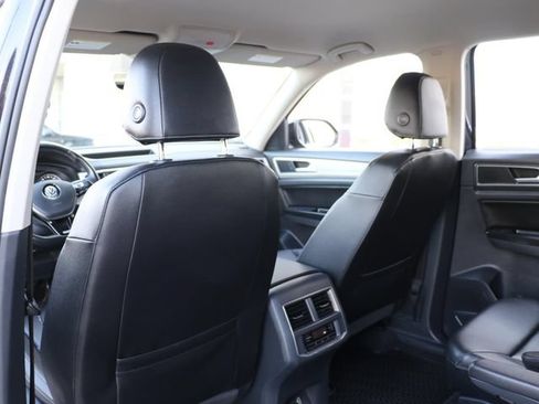 Used 2018 Volkswagen Atlas SE AWD/4WD image 16