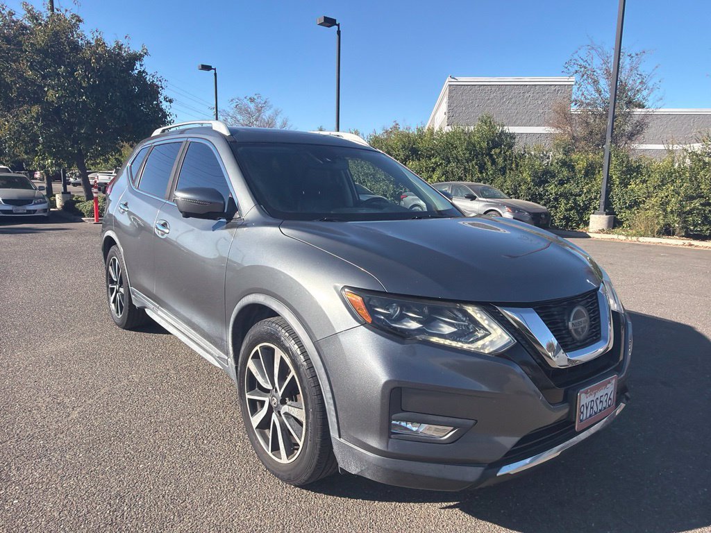 Used 2018 Nissan Rogue SL w/ Premium Package FWD image 1