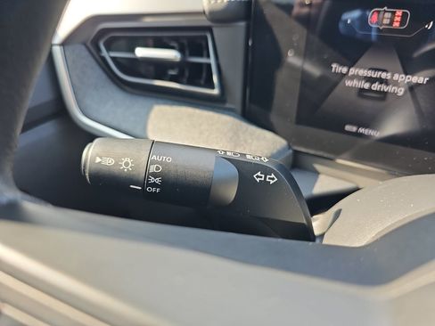 Used 2026 Nissan Kicks SV w/ SV Premium Package FWD image 31