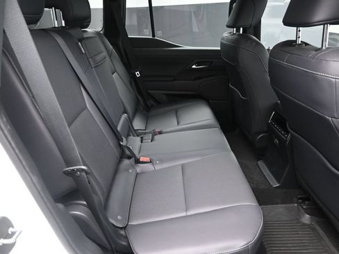 Used 2024 Lexus GX 550 w/ Accessory Package (2T) AWD/4WD image 38