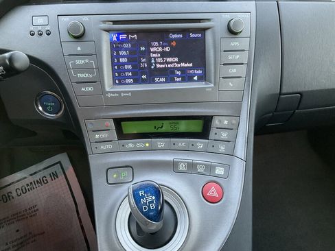 Used 2012 Toyota Prius Three image 23