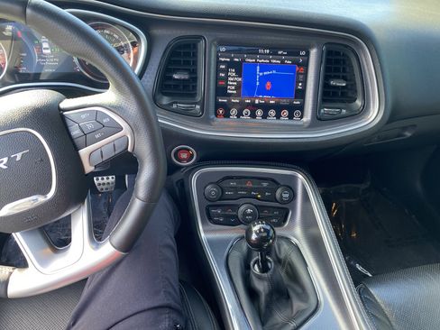 Used 2017 Dodge Challenger SRT w/ Technology Group image 17