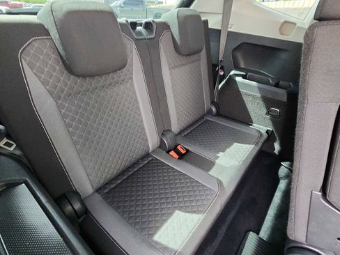 Used 2021 Volkswagen Tiguan S image 29