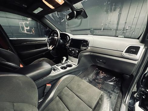Used 2019 Jeep Grand Cherokee Trackhawk w/ Trailer Tow Group IV AWD/4WD image 21