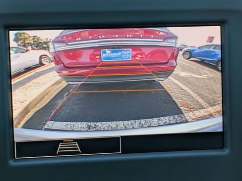 Used 2022 Chevrolet Equinox LS image 24