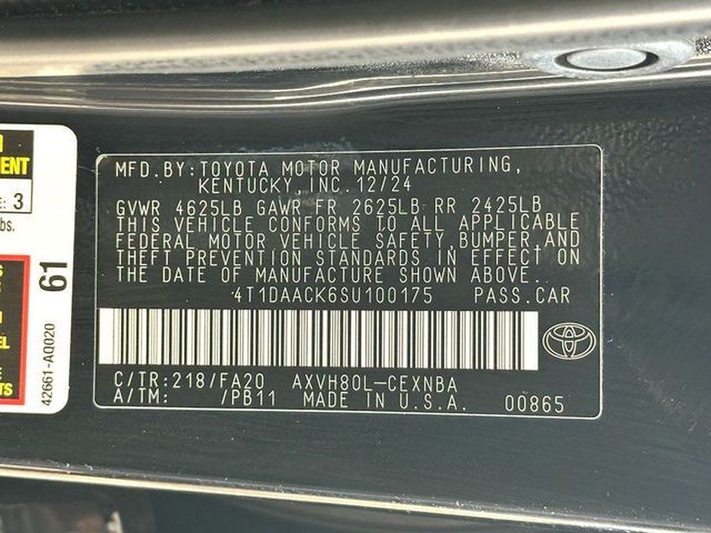 Used 2025 Toyota Camry LE FWD image 32