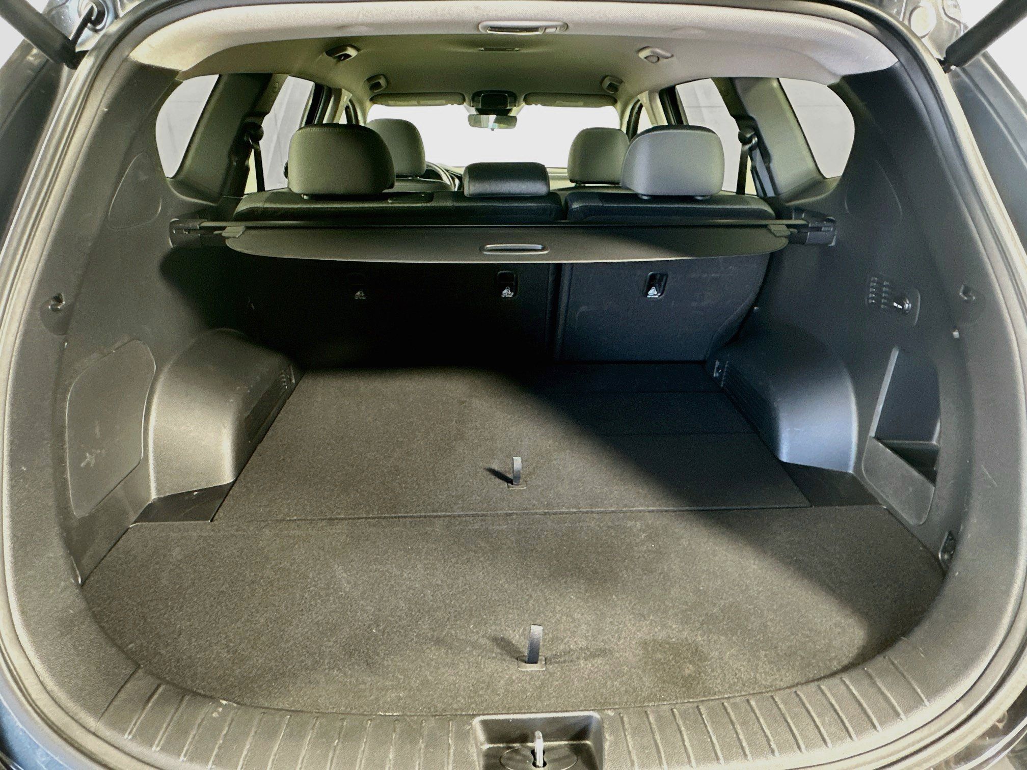 Used 2023 Hyundai Santa Fe SEL FWD image 28