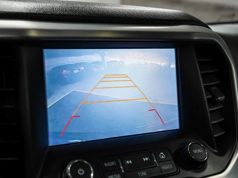Used 2017 GMC Acadia SLT FWD image 26