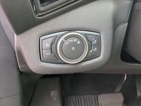 Used 2018 Ford Escape Titanium image 11
