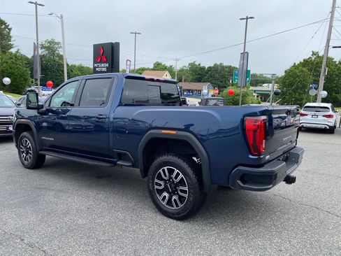 Used 2022 GMC Sierra 2500 AT4 w/ AT4 Preferred Package image 3
