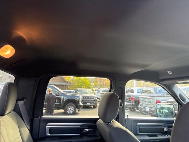 Used 2024 RAM 1500 Warlock AWD/4WD image 17