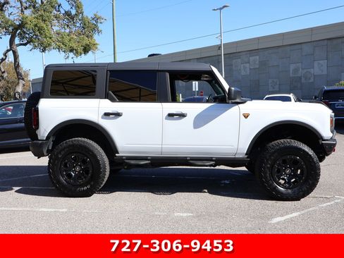 Used 2022 Ford Bronco Badlands w/ Sasquatch Package image 9