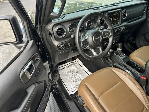 Used 2023 Jeep Wrangler Unlimited Sahara w/ Cold Weather Group image 32