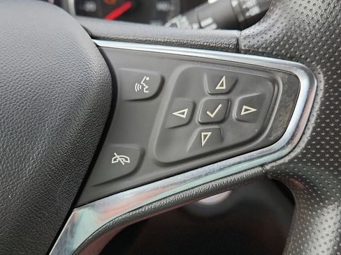Used 2020 Chevrolet Equinox LT FWD image 17