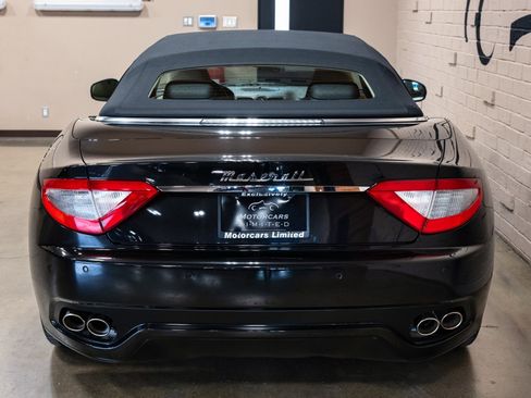 Used 2014 Maserati GranTurismo Convertible image 9
