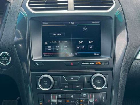 Used 2016 Ford Explorer XLT w/ Equipment Group 202A image 31