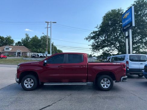 Used 2021 Chevrolet Silverado 1500 LT AWD/4WD image 4