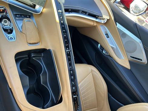 Used 2021 Chevrolet Corvette Stingray Premium Conv w/ Z51 Performance Package image 44