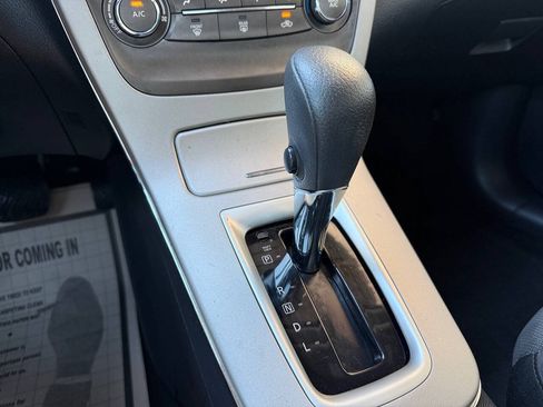 Used 2013 Nissan Sentra SV FWD image 25
