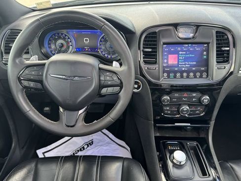 Used 2023 Chrysler 300 S image 10