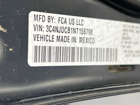 Used 2022 Jeep Compass Limited w/ Sun and Sound Group image 30