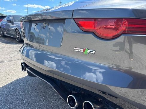 Used 2017 Jaguar F-TYPE R AWD/4WD image 10
