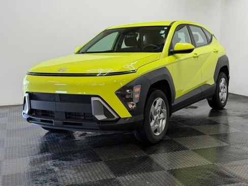 Certified 2024 Hyundai Kona SE AWD/4WD image 6