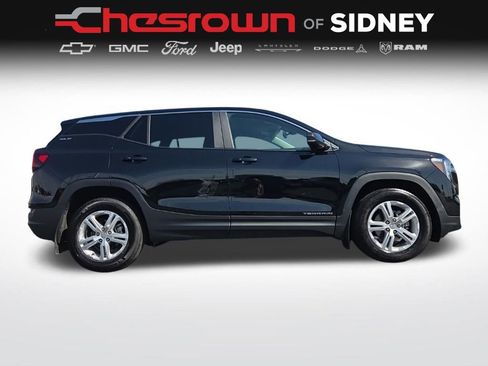 Used 2024 GMC Terrain SLE image 12