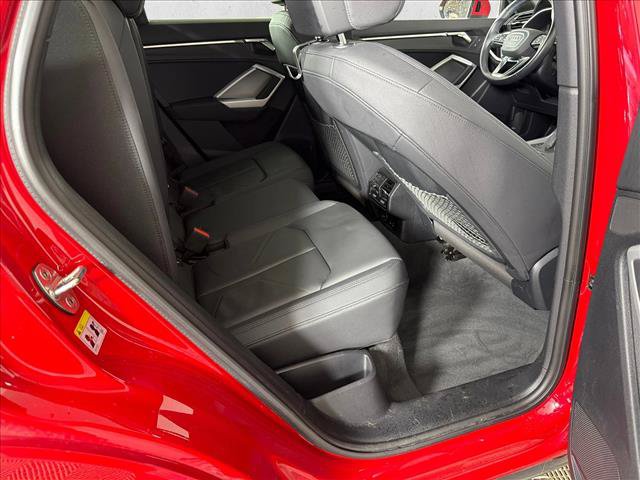 Used 2024 Audi Q3 2.0T Premium AWD/4WD image 16