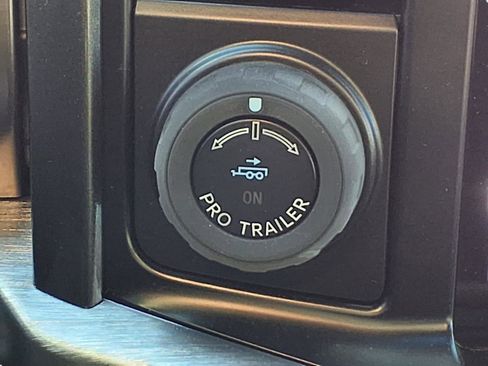 Used 2021 Ford F150 Lariat w/ Equipment Group 502A High image 10