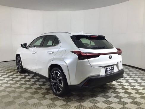 Used 2025 Lexus UX 300h AWD image 5