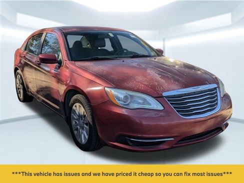 Used 2012 Chrysler 200 LX image 4