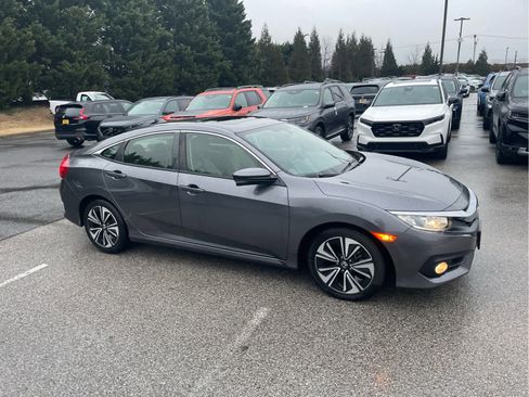 Used 2018 Honda Civic EX-L image 8