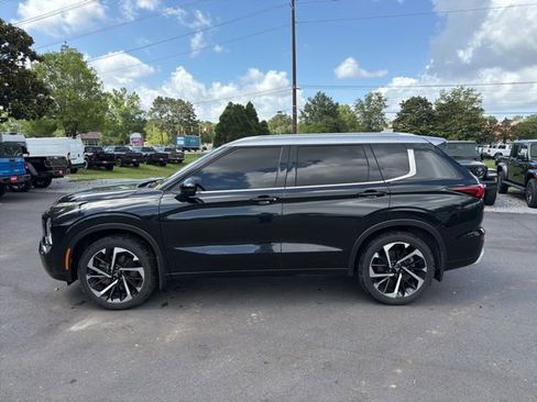 Used 2024 Mitsubishi Outlander SEL AWD/4WD image 5
