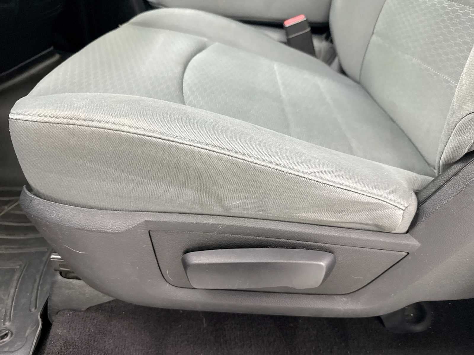 Used 2013 RAM 1500 Express RWD image 14