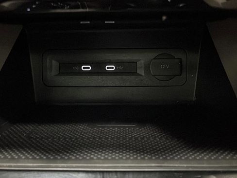 Used 2021 Volkswagen Atlas SEL Premium image 39