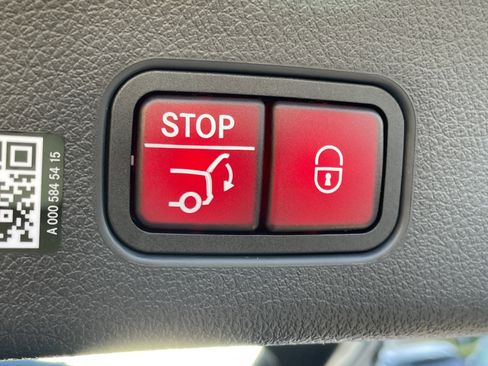 New 2026 Mercedes-Benz GLC 300 4MATIC image 12