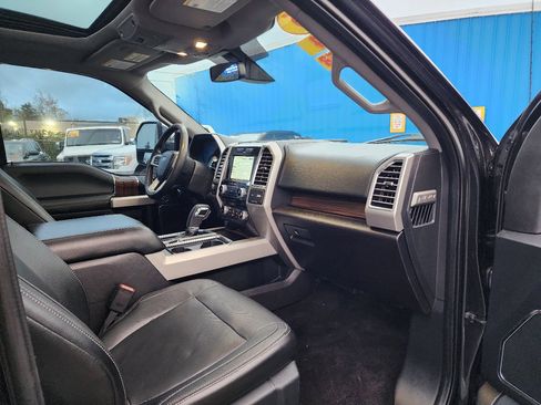 Used 2015 Ford F150 Lariat w/ Equipment Group 502A Luxury image 23