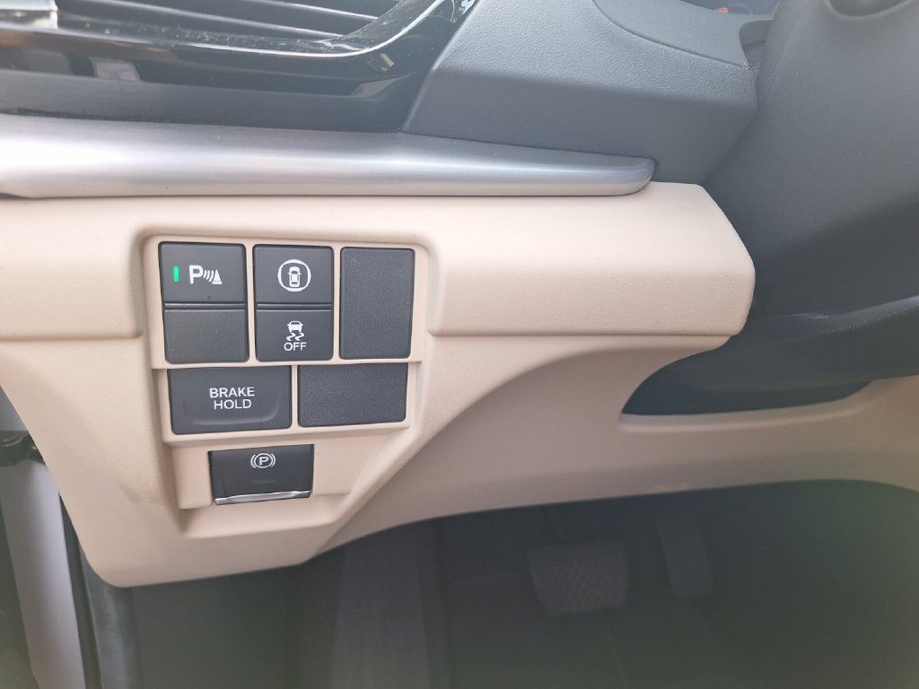Used 2023 Acura RDX w/ Technology Package FWD image 25
