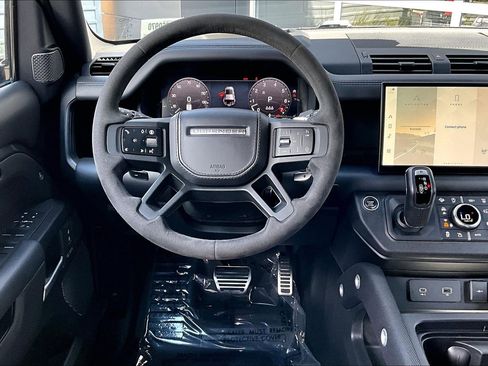 Used 2024 Land Rover Defender 110 Carpathian Edition image 5