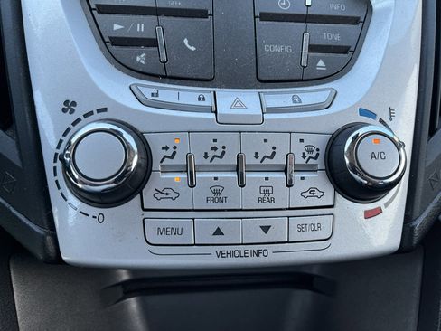 Used 2015 Chevrolet Equinox LT w/ Driver Convenience Package image 20