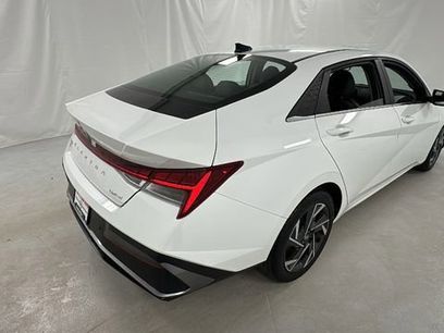 Used 2024 Hyundai Elantra Limited