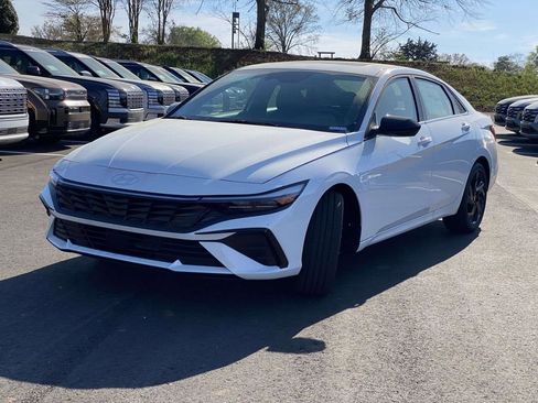 New 2026 Hyundai Elantra SEL Sport Premium FWD image 6