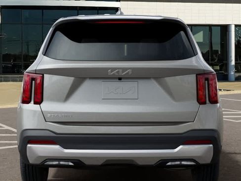 New 2026 Kia Sorento LX FWD image 13