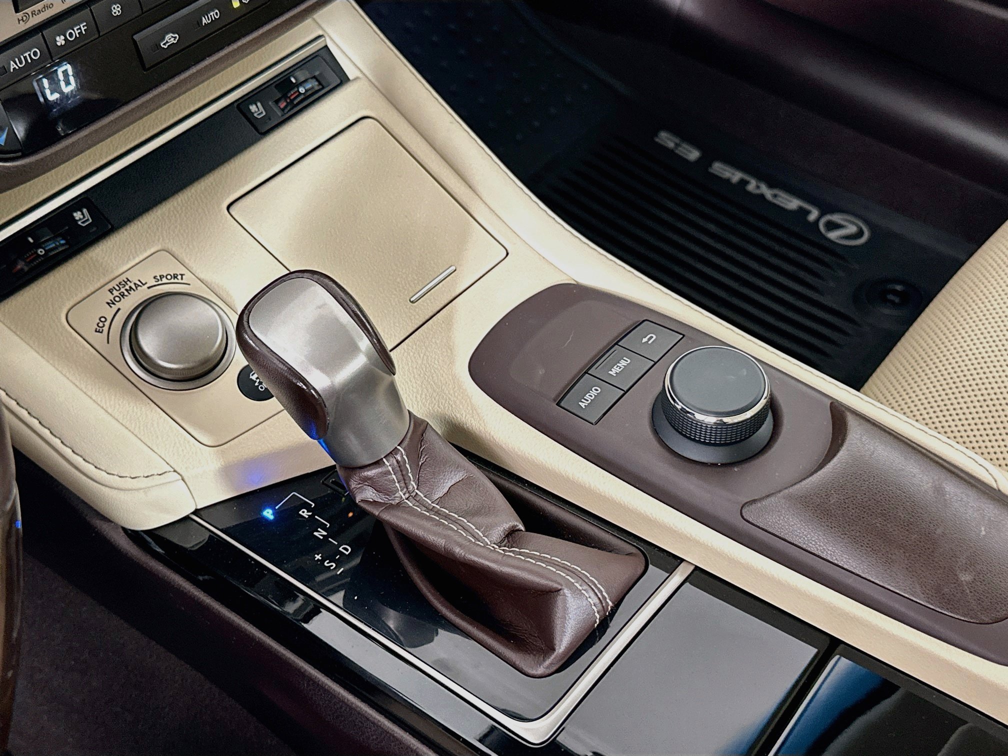 Used 2018 Lexus ES 350 w/ Premier Package FWD image 24