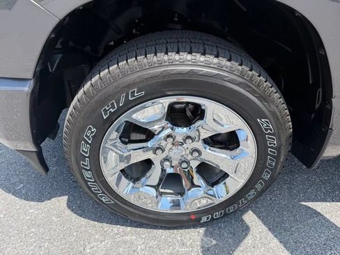 Certified 2023 RAM 1500 Big Horn AWD/4WD image 10