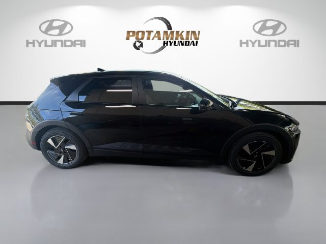 New 2027 Hyundai Ioniq 5 SE RWD image 4
