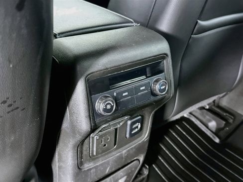 Used 2018 GMC Acadia SLT FWD image 28