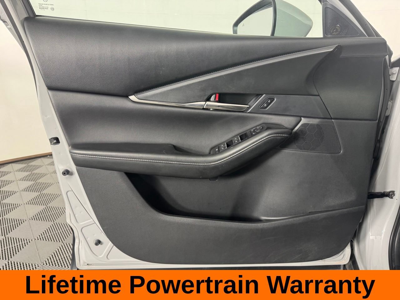 Used 2025 MAZDA CX-30 AWD 2.5 S w/ Preferred Package image 11
